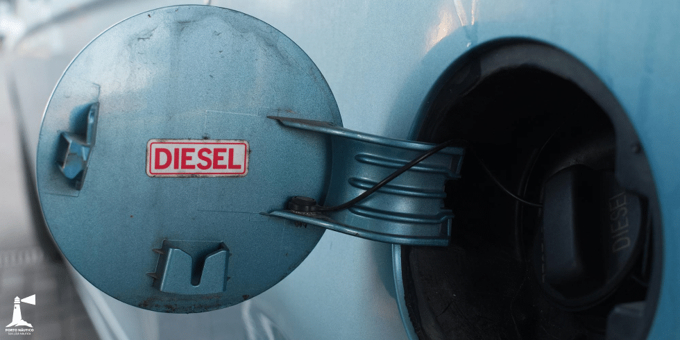 Gasolina ou Diesel: Qual é o Melhor Combustível para Barco?